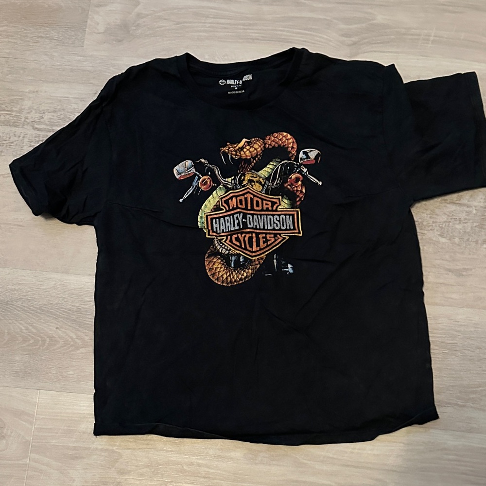 Harley-Davidson Tee with Snake Graphic, size medium